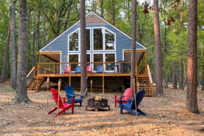 Unplug by Greers Ferry Lake Cabin with Views!